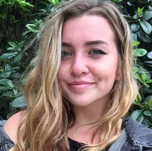 Meet your Posher, Makayla